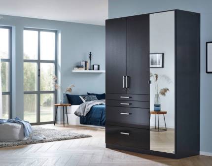 Dulap cu 3 usi cu balamale si 4 sertare HOMBURG 136x197x54cm gri metalic/ gri lucios - oglinda, manere crom