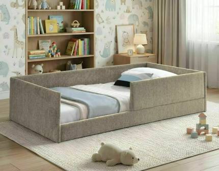 Pat tapitat scund cu somiera si plata tip protectie pentru pat LEO RAVEN 90x180cm material textil cappuccino