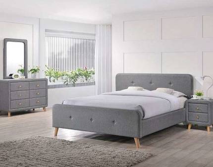 Pat tapitat cu somiera MALMO (160x200cm) material textil grey, picioare nuanta lemnului